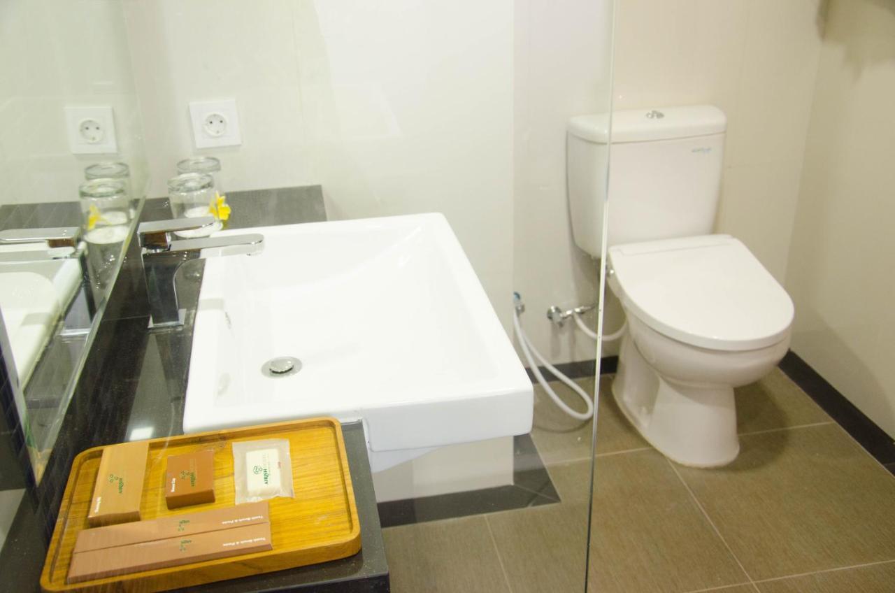 פאלמבאנג Airish Hotel מראה חיצוני תמונה